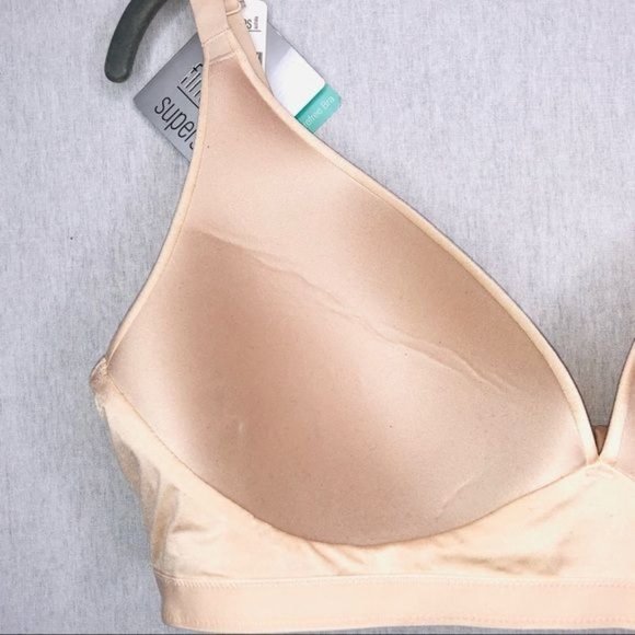 Fine Lines Supersoft Convertible Wireless Bra - Picture 12 of 14